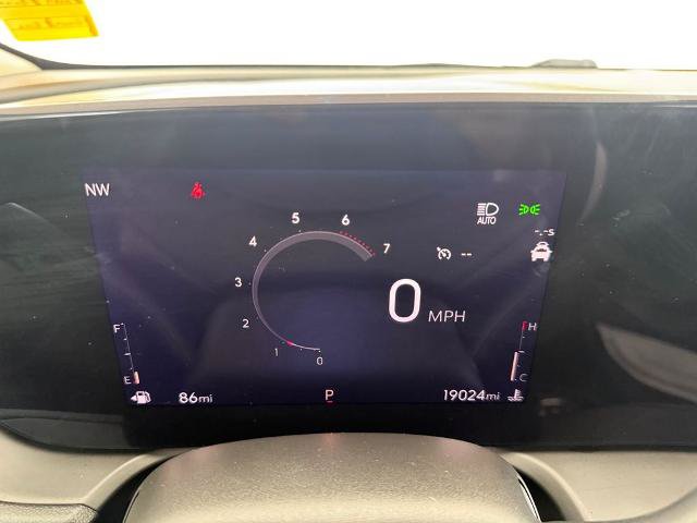 Used 2024 Buick Encore GX Avenir w/ Avenir Convenience Package AWD/4WD image 10