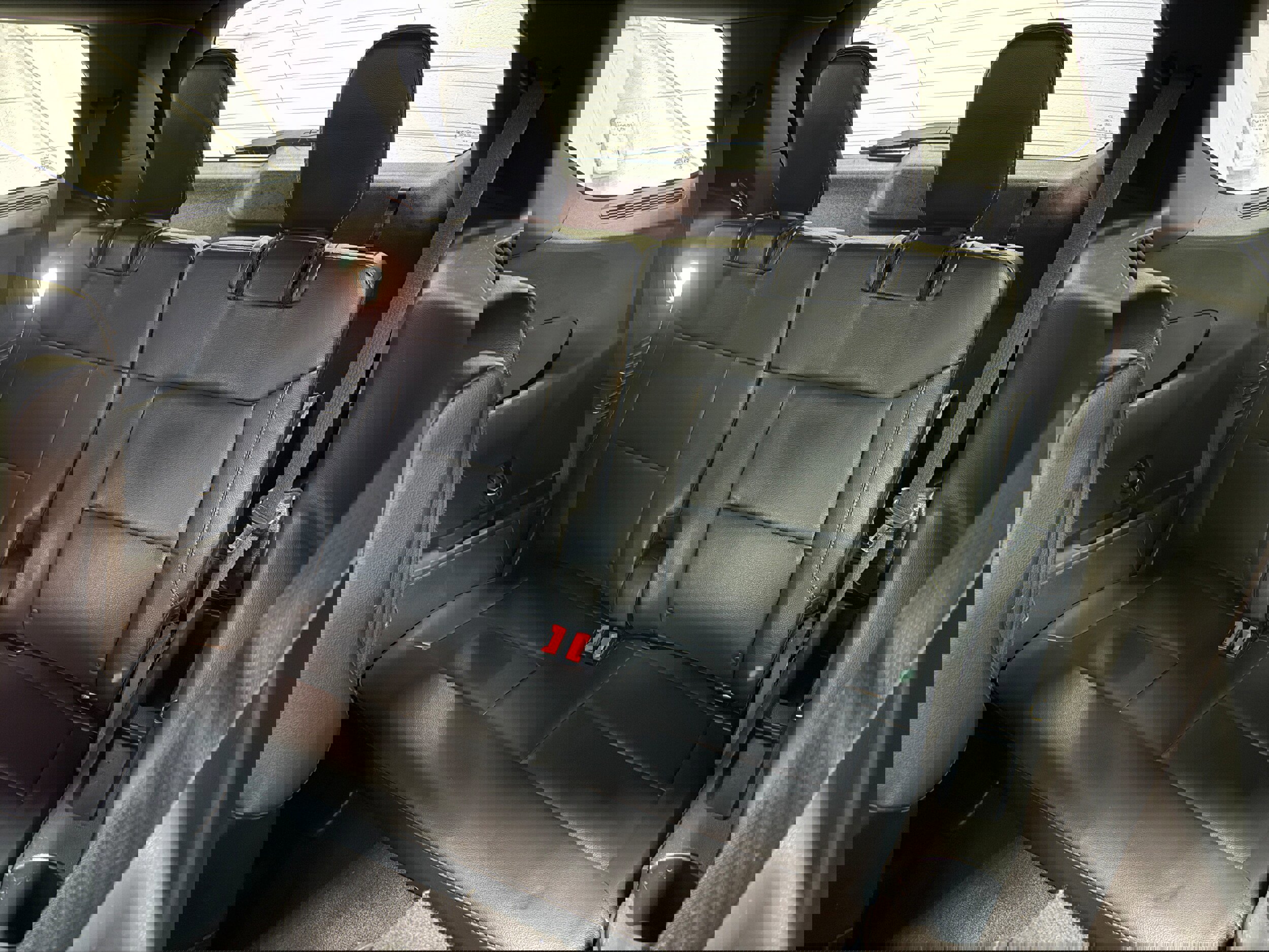 Certified 2020 Ford Explorer XLT w/ Equipment Group 202A image 15