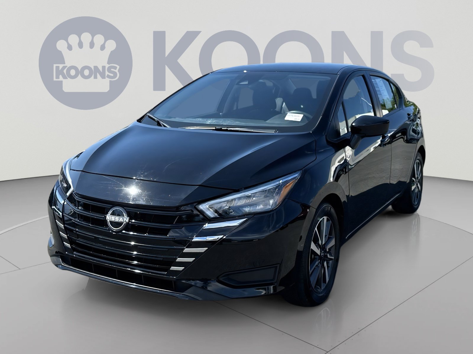 Used 2025 Nissan Versa SV FWD image 5