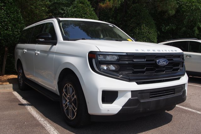 Certified 2025 Ford Expedition Max Active AWD/4WD image 2