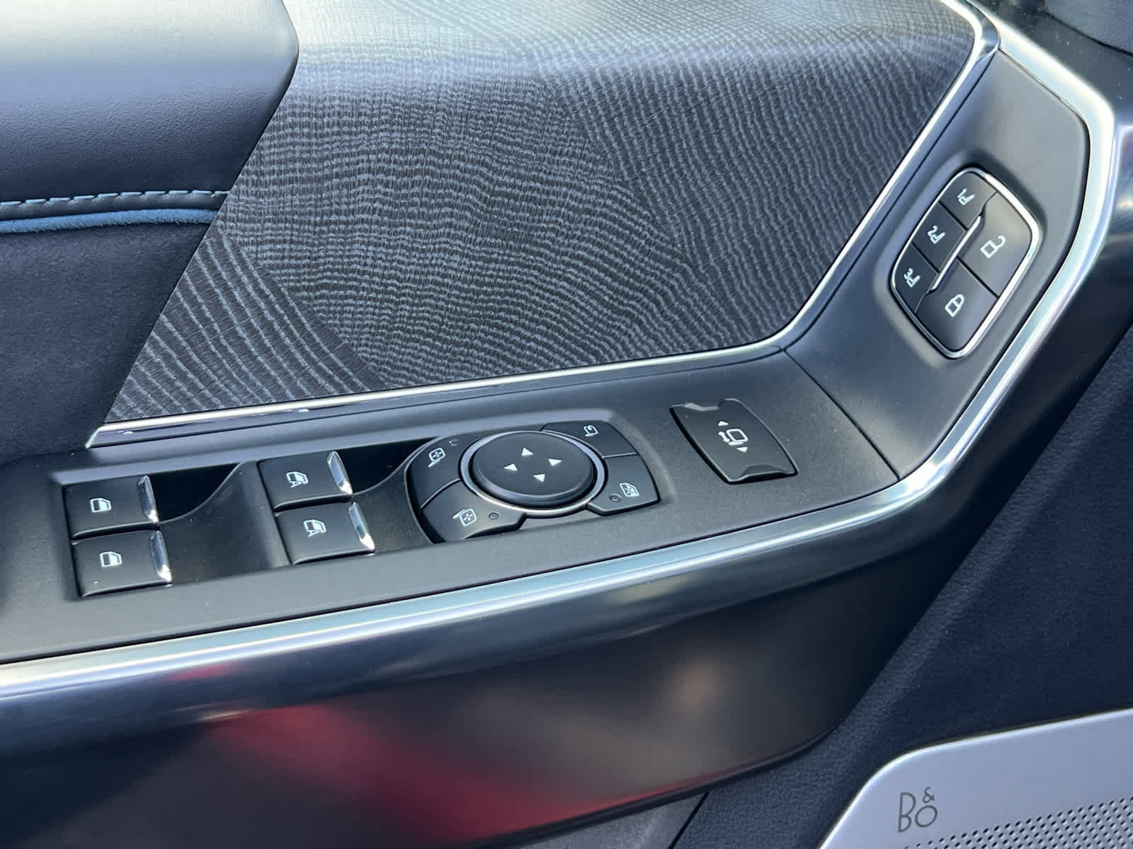 Certified 2025 Ford F350 Platinum image 30