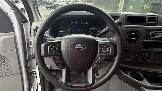 Certified 2024 Ford E-450 and Econoline 450 Super Duty w/ Power Windows & Locks Group RWD image 20