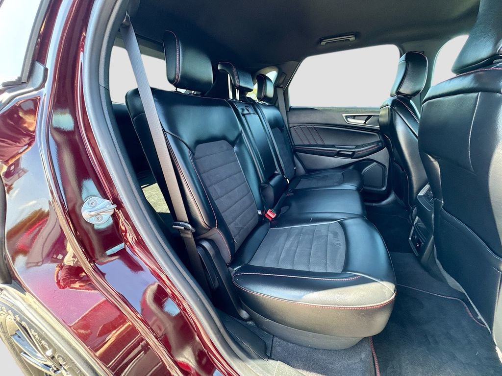 Certified 2024 Ford Edge ST-Line AWD/4WD image 30