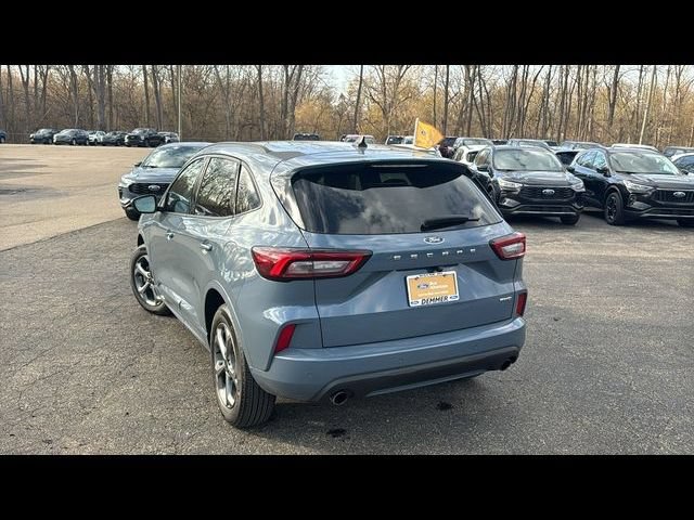 Certified 2024 Ford Escape ST-Line w/ Tech Pack #1 AWD/4WD image 5