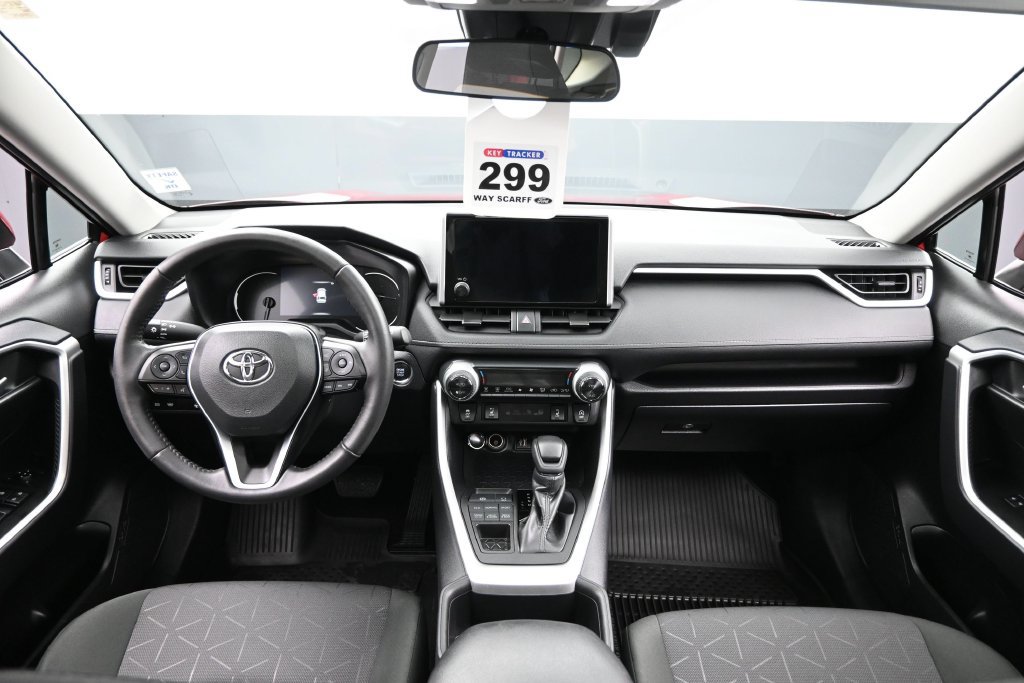 Used 2025 Toyota RAV4 XLE w/ Convenience Package AWD/4WD image 20
