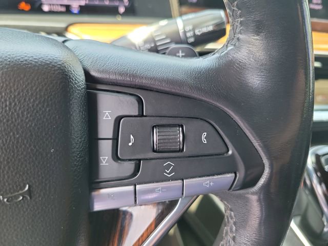 Used 2023 Cadillac Escalade Premium Luxury image 6
