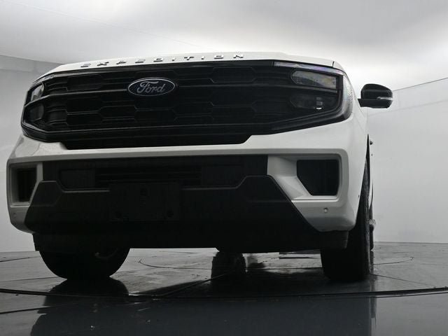Certified 2025 Ford Expedition Active AWD/4WD image 35