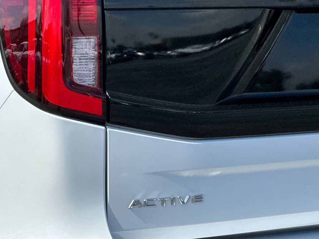 Certified 2025 Ford Expedition Active AWD/4WD image 27