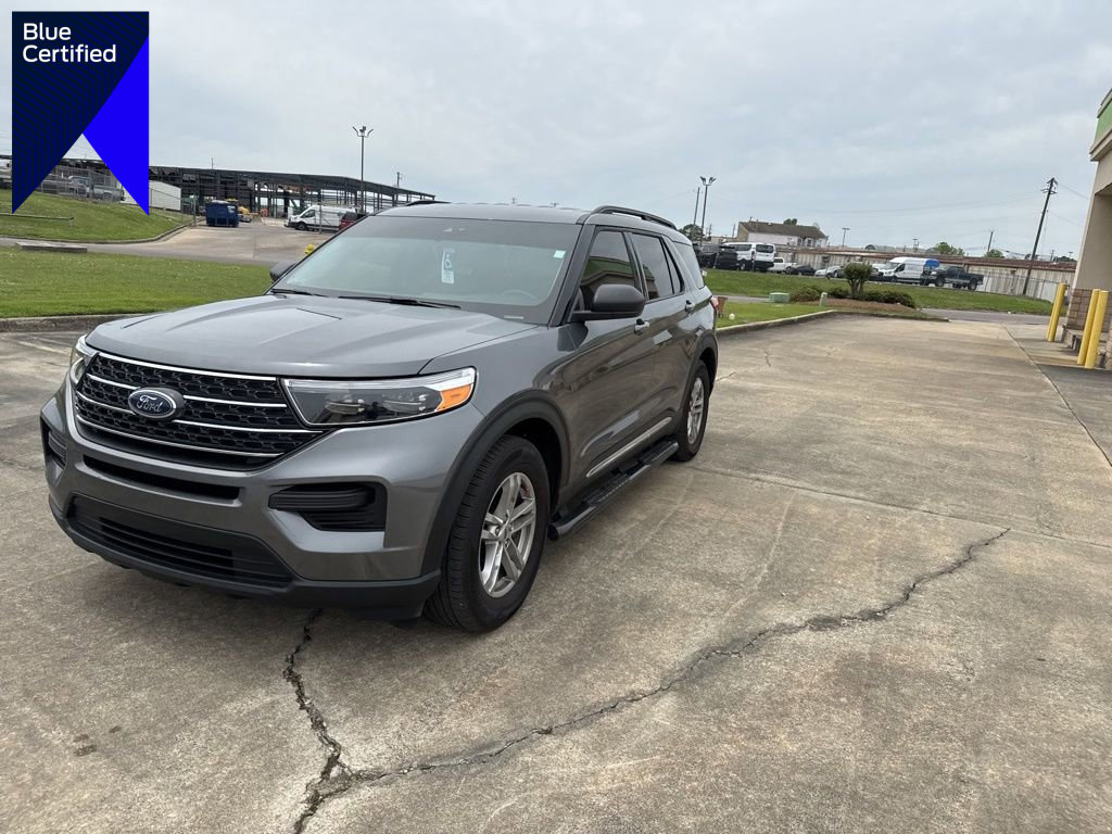 Certified 2022 Ford Explorer XLT image 1