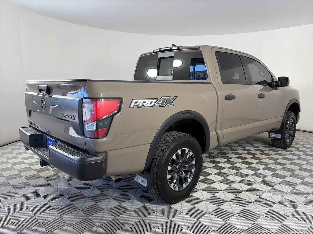 Used 2022 Nissan Titan PRO-4X w/ Pro-4x Convenience Package AWD/4WD image 5