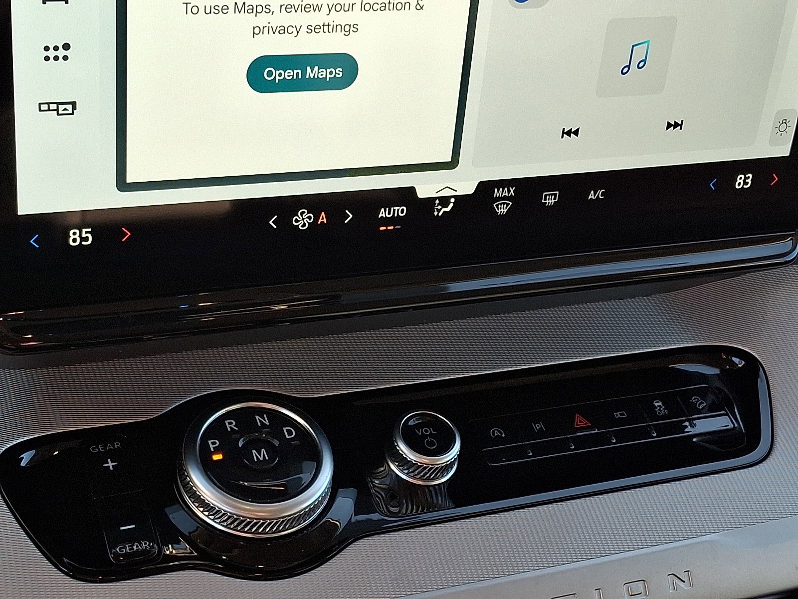 Certified 2025 Ford Expedition Active image 14