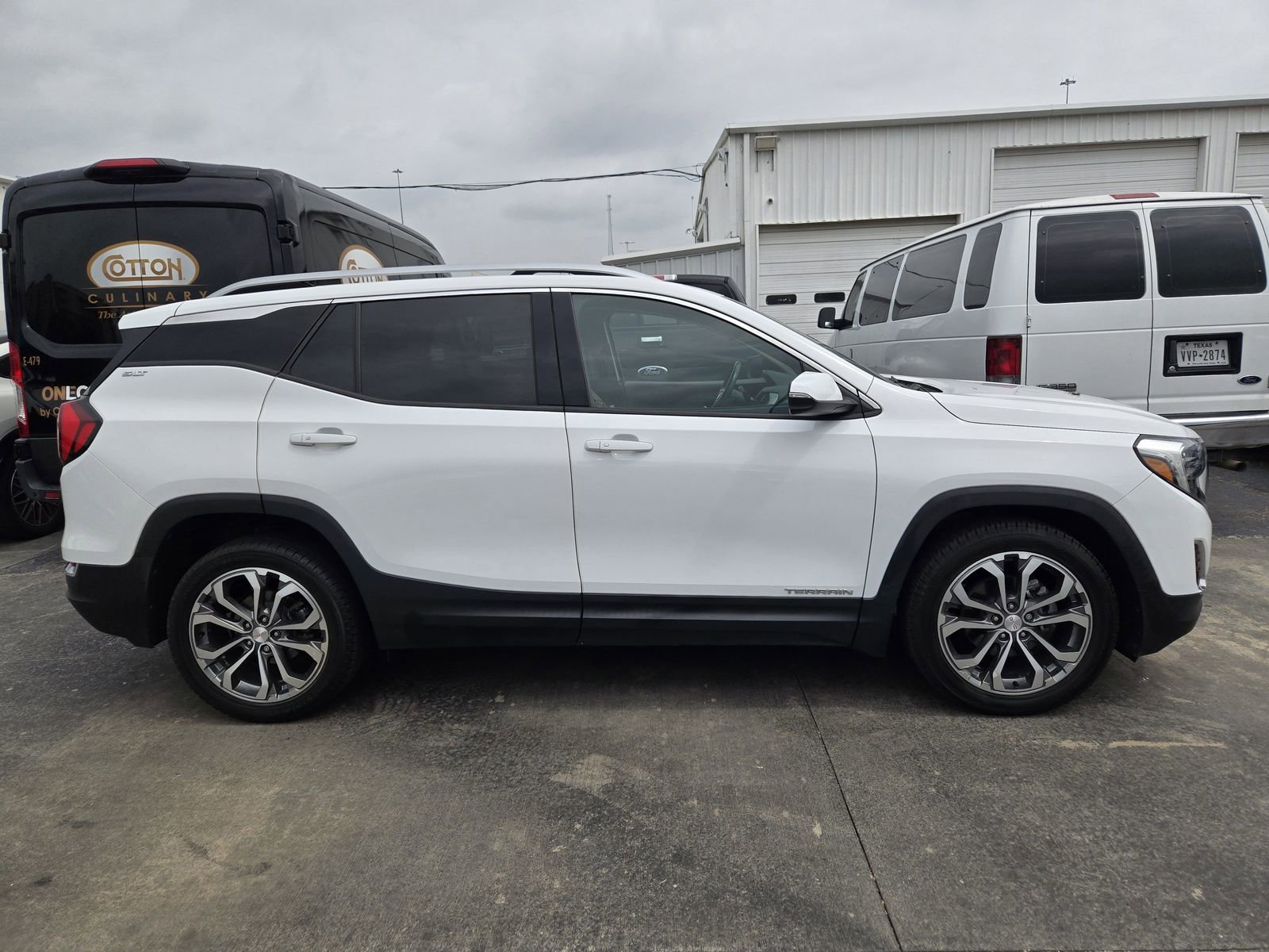 Used 2019 GMC Terrain SLT w/ Preferred Package FWD image 4