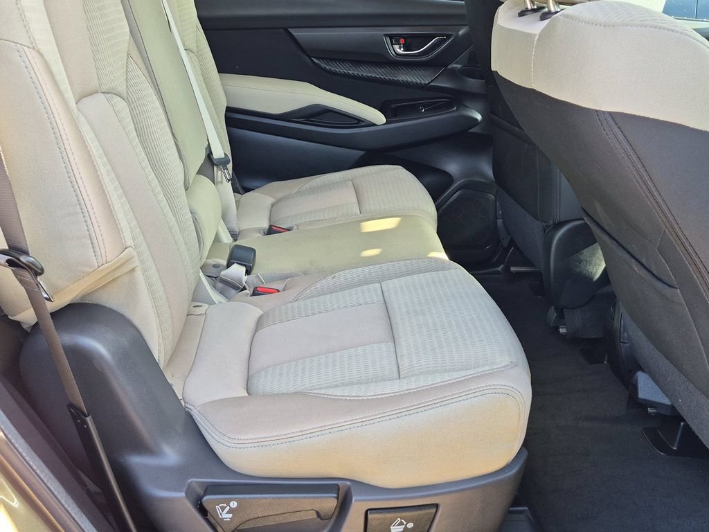 Used 2024 Subaru Ascent Premium w/ Convenience Package AWD/4WD image 7