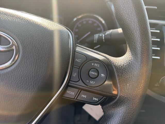 Used 2020 Toyota Camry LE FWD image 17