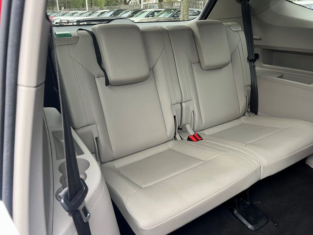 Used 2019 Volkswagen Atlas SE w/ Panoramic Sunroof Package image 16