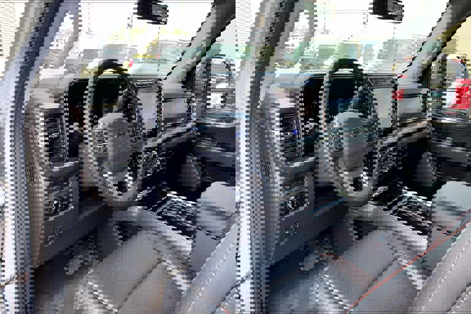 Certified 2024 Ford F250 Lariat w/ Lariat Ultimate Package image 17