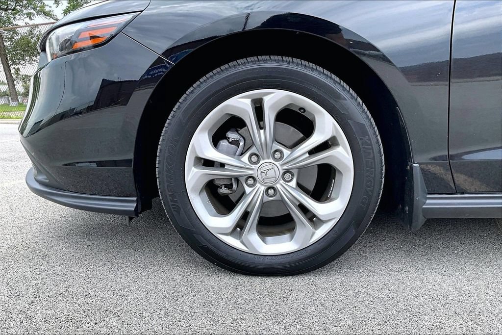 Used 2023 Honda Accord LX image 9