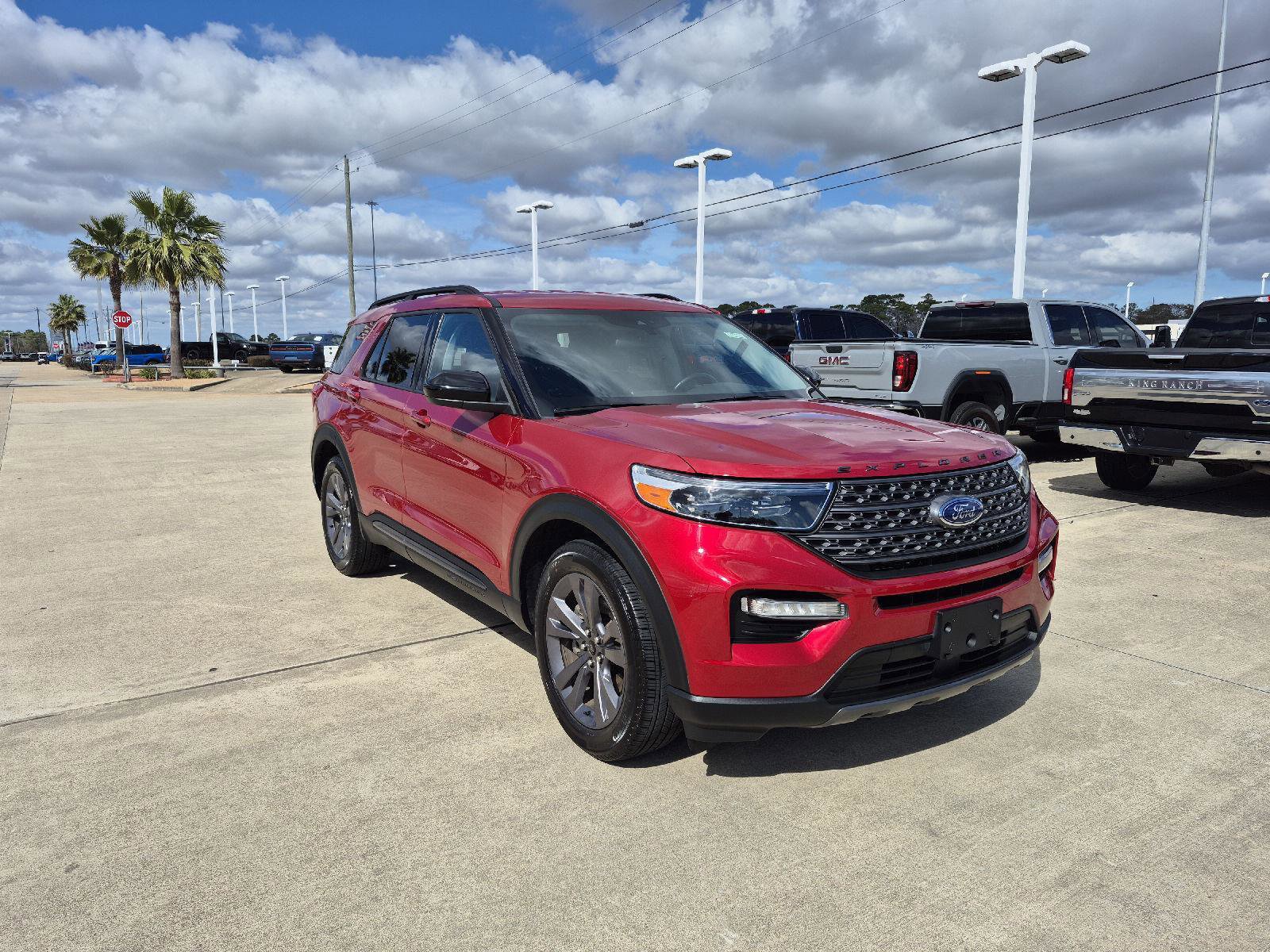 Certified 2023 Ford Explorer XLT w/ Equipment Group 202A image 6