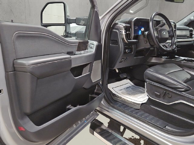 Certified 2024 Ford F250 Lariat w/ Chrome Package AWD/4WD image 11