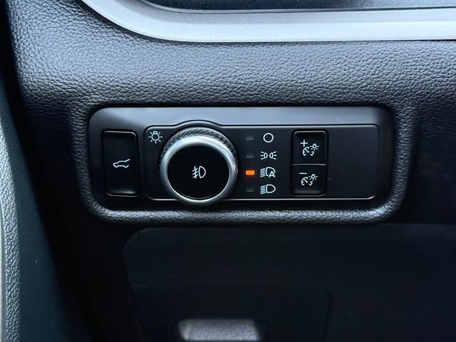 Certified 2023 Ford Explorer XLT w/ Equipment Group 202A AWD/4WD image 23