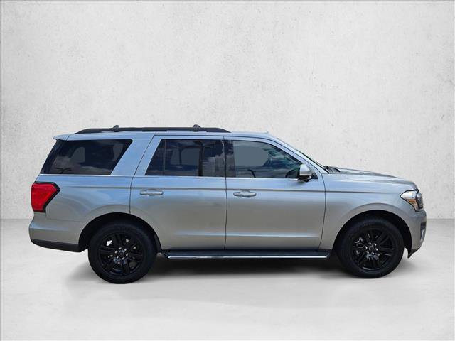 Certified 2022 Ford Expedition XLT RWD image 4