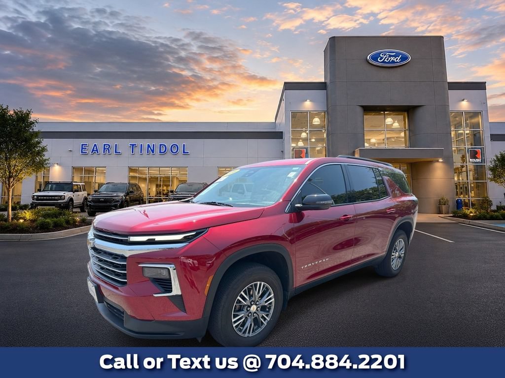 Used 2026 Chevrolet Traverse LT