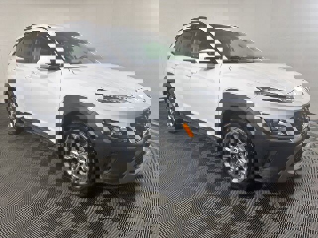 Used 2023 Hyundai Kona SEL w/ Cargo Package image 7