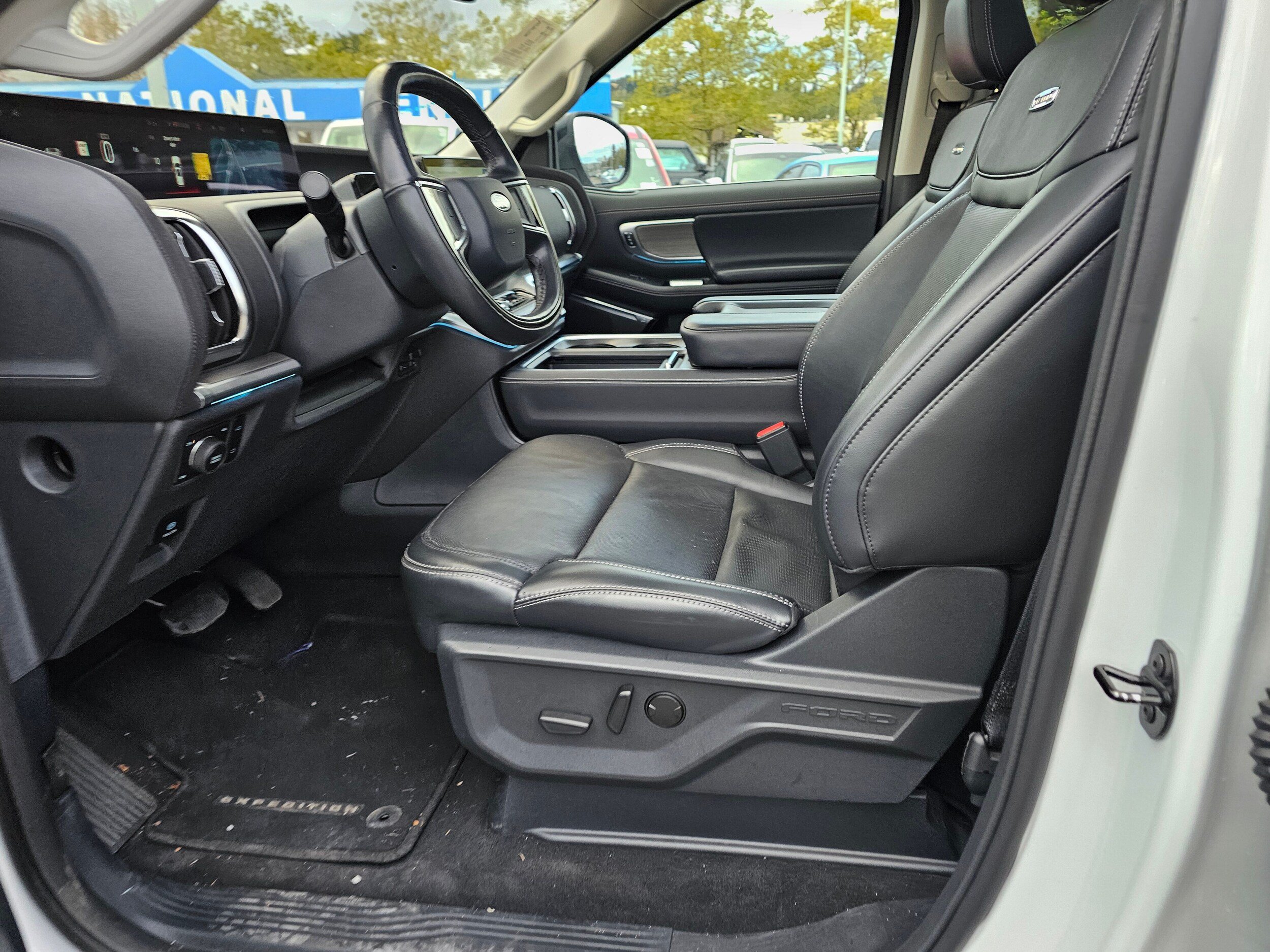 Certified 2025 Ford Expedition Max Platinum AWD/4WD image 22