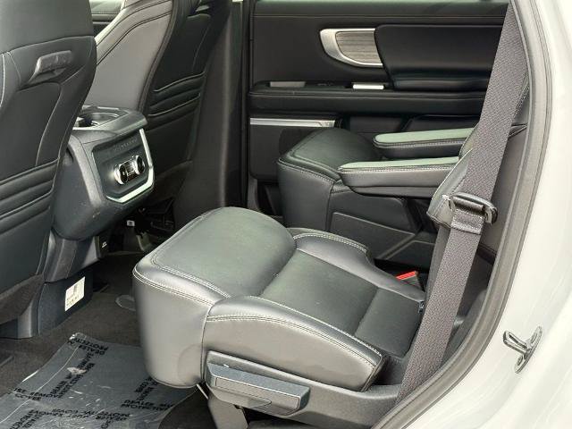Certified 2025 Ford Expedition Platinum AWD/4WD image 9