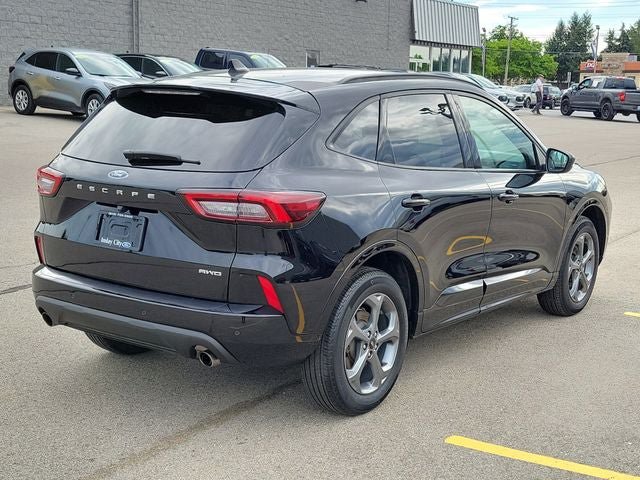 Certified 2023 Ford Escape ST-Line w/ Tech Pack #1 AWD/4WD image 4