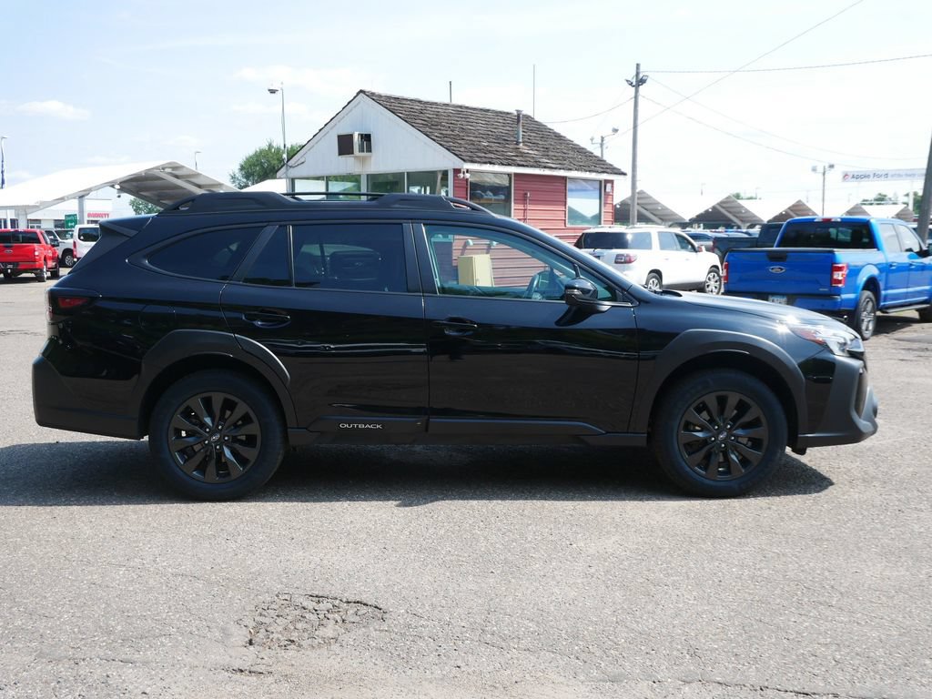 Used 2024 Subaru Outback Onyx Edition XT AWD/4WD image 2