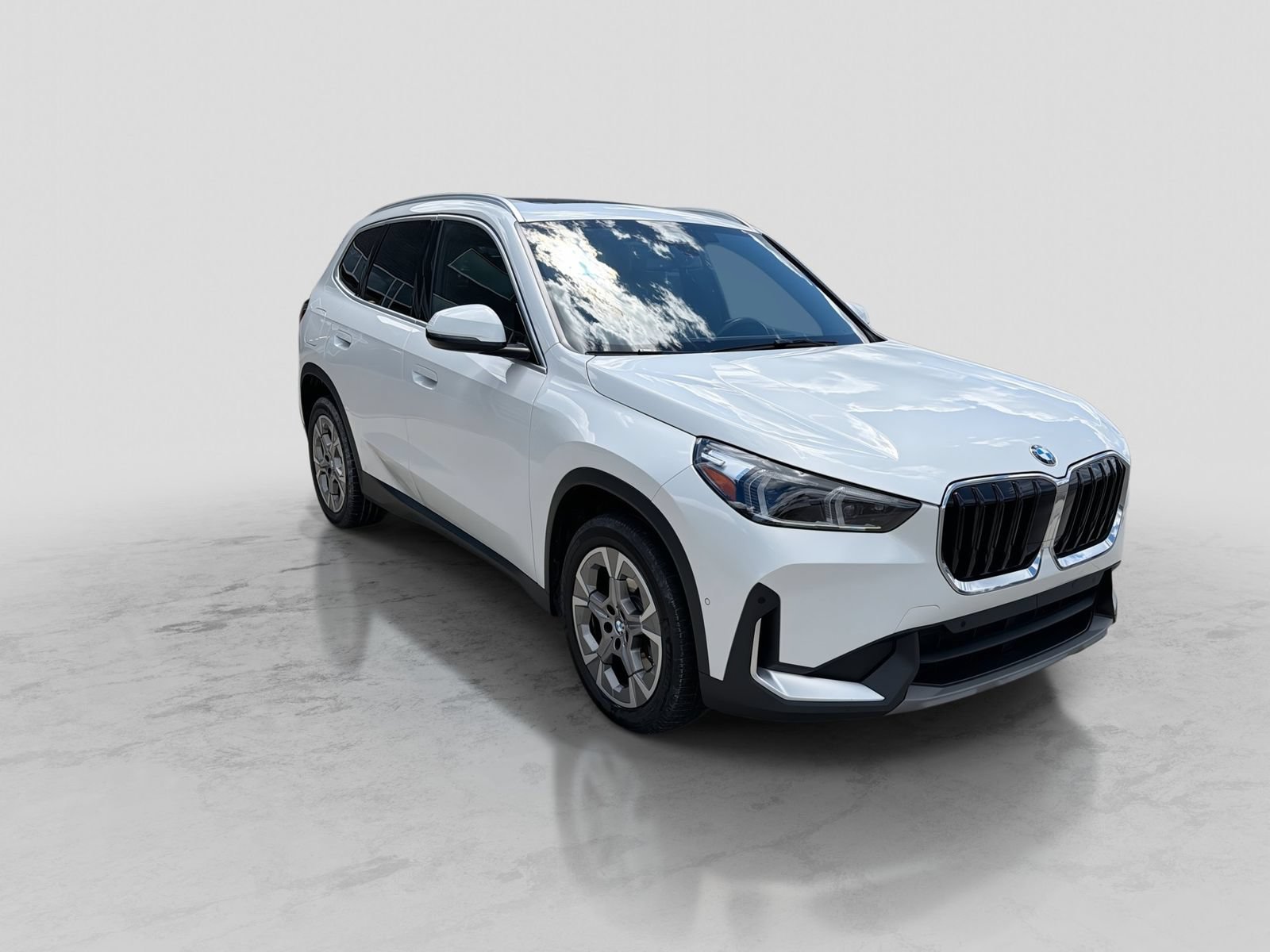 Used 2023 BMW X1 xDrive28i w/ Convenience Package AWD/4WD image 10