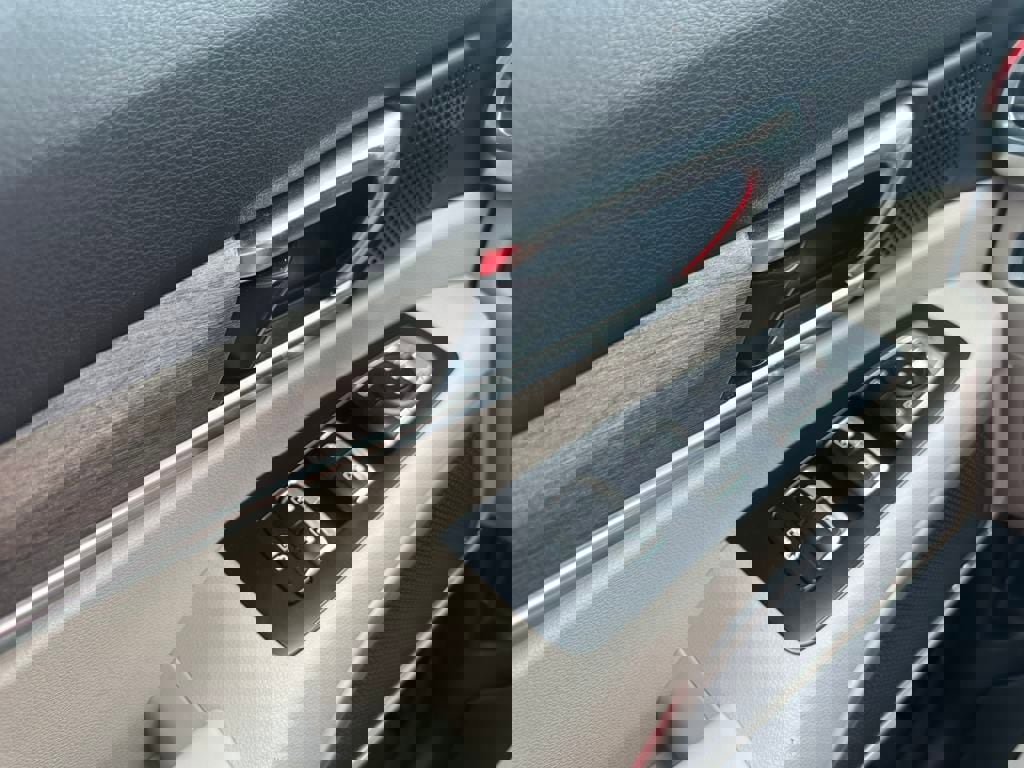 Used 2021 Kia Telluride EX image 14