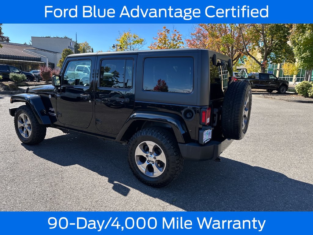 Used 2018 Jeep Wrangler Unlimited Sahara w/ Connectivity Group AWD/4WD image 5