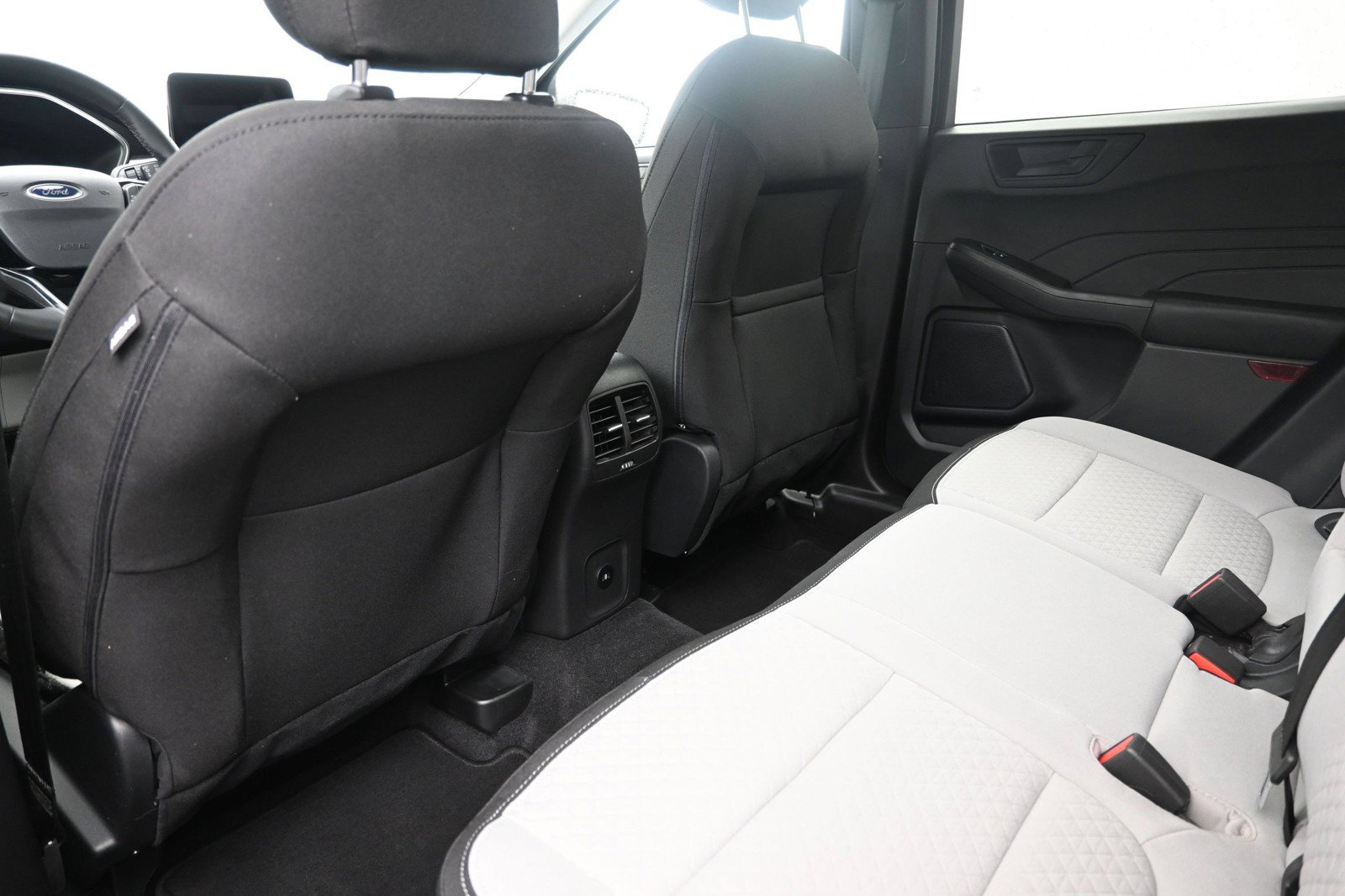 Certified 2024 Ford Escape Active AWD/4WD image 20
