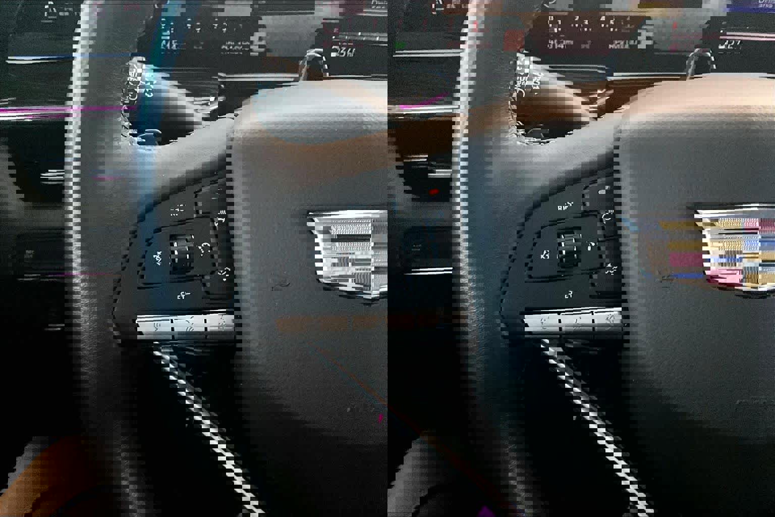 Used 2023 Cadillac Escalade ESV Premium Luxury image 24