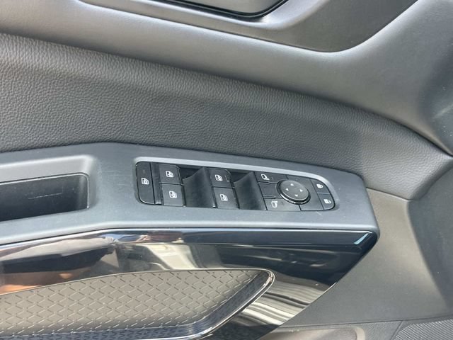 Used 2024 Nissan Pathfinder SV AWD/4WD image 31
