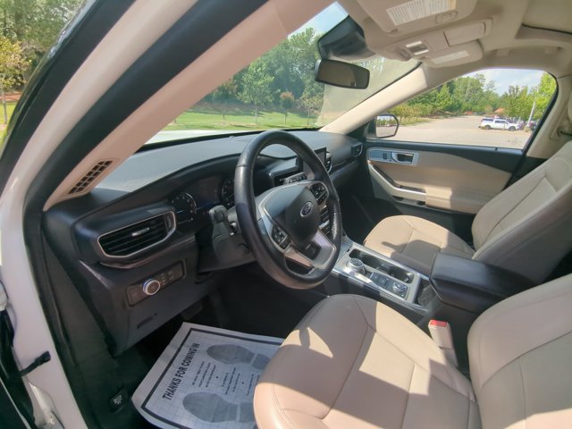 Certified 2022 Ford Explorer Limited w/ Equipment Group 301A AWD/4WD image 15