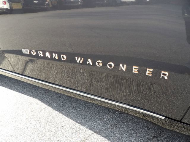 Used 2023 Jeep Grand Wagoneer Series III image 10