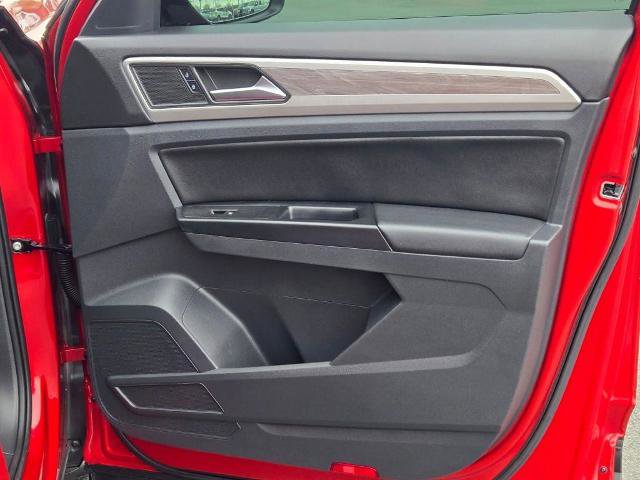 Used 2020 Volkswagen Atlas Cross Sport SE AWD/4WD image 5