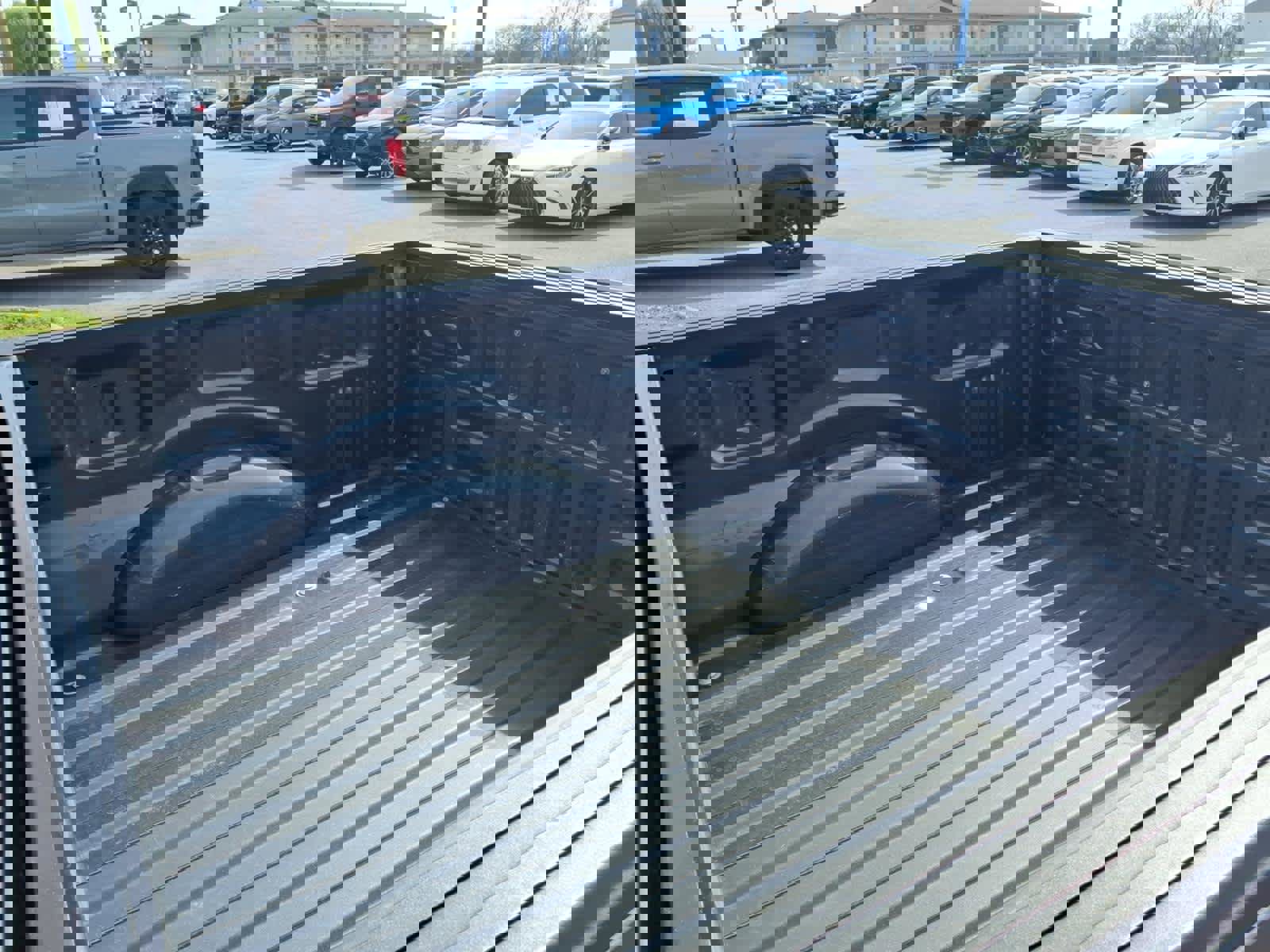 Certified 2018 Ford F150 XLT w/ Equipment Group 302A Luxury image 21