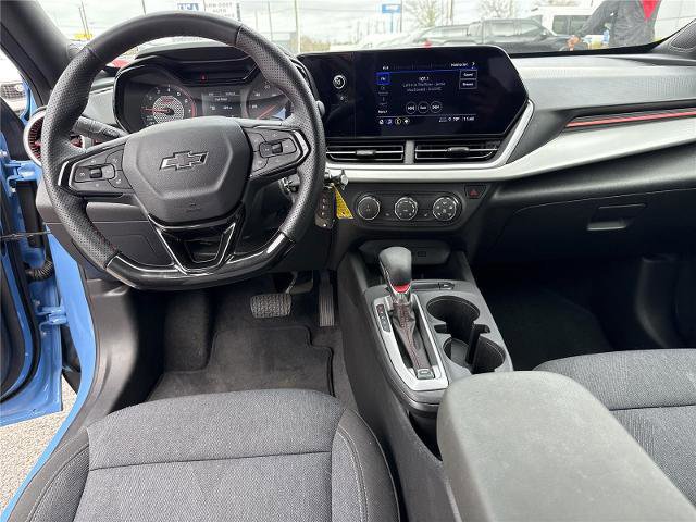 Used 2024 Chevrolet Trax RS w/ Driver Confidence Package image 11