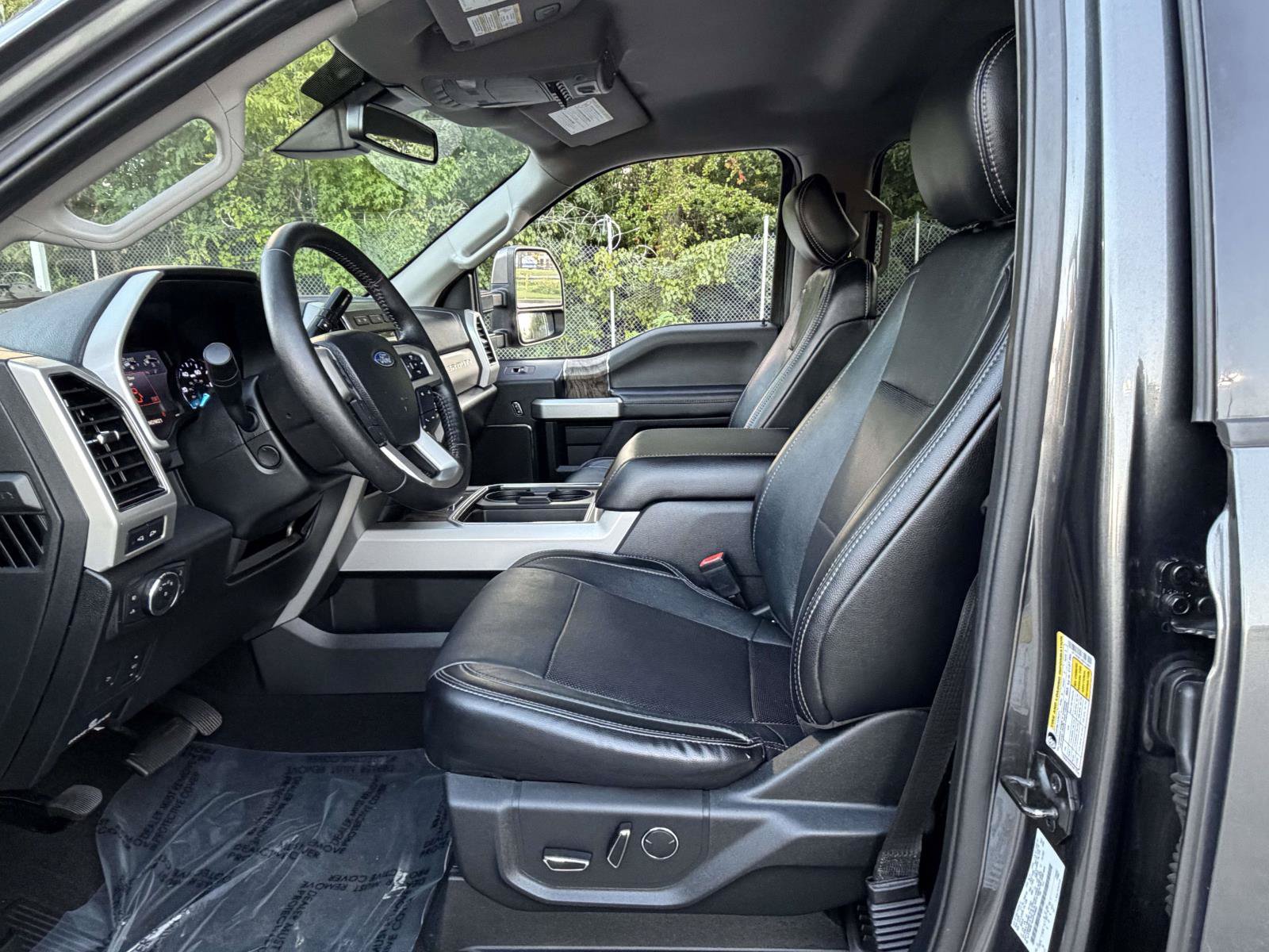 Certified 2019 Ford F250 Lariat w/ Lariat Ultimate Package AWD/4WD image 21