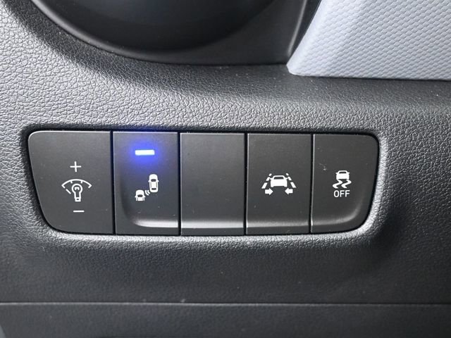 Used 2020 Hyundai Kona Limited AWD/4WD image 9