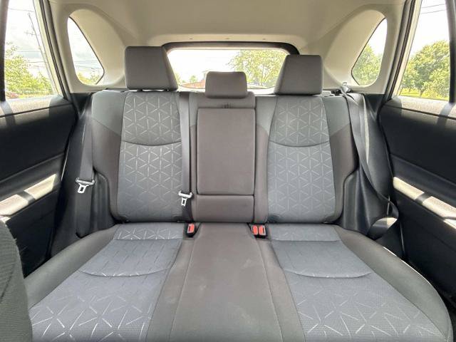 Used 2025 Toyota RAV4 XLE AWD/4WD image 16