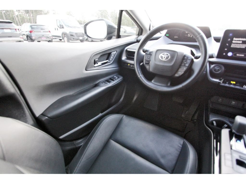 Used 2023 Toyota Prius Limited w/ Limited Premium Package FWD image 11