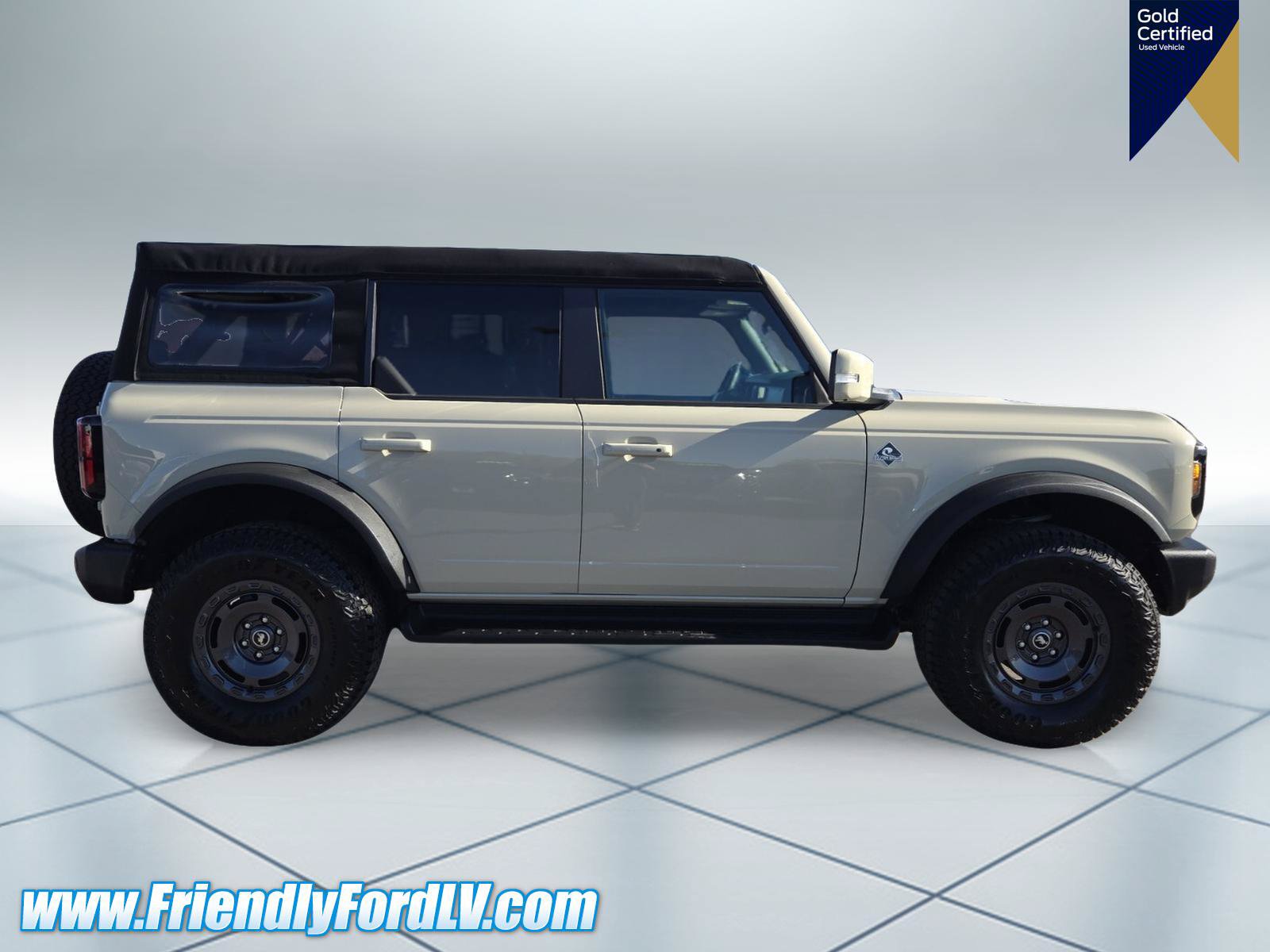 Certified 2025 Ford Bronco Outer Banks w/ Sasquatch Package AWD/4WD image 7