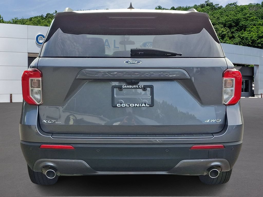 Certified 2022 Ford Explorer XLT w/ Equipment Group 202A AWD/4WD image 5