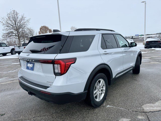 Certified 2025 Ford Explorer Active image 9