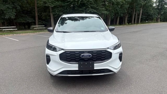 Certified 2023 Ford Escape ST-Line w/ Tech Pack #1 AWD/4WD image 11
